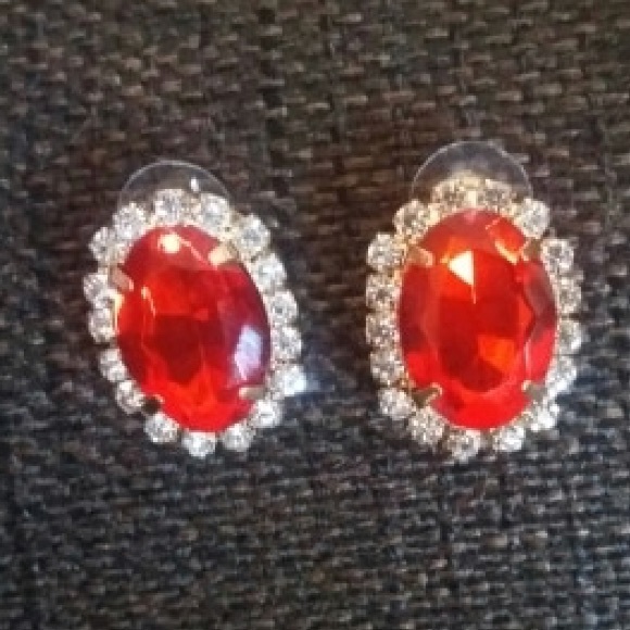 Sparkling Earrings - Picture 6 of 7